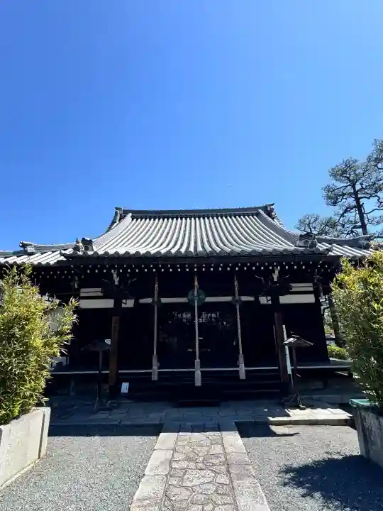 廬山寺(廬山天台講寺)の{uncategorized: "未分類", other: "その他", undefined: "問題あり", building: "その他建物", grave: "お墓", sacred_gate: "鳥居", guardian: "狛犬", statue: "像", buddha: "仏像", history: "歴史", nature: "自然", garden: "庭園", animal: "動物", pagoda: "塔", temizu: "手水舎", mountain_gate: "山門・神門", sanctuary: "本殿・本堂", subordinate: "末社・摂社", art: "芸術", scenery: "景色", jizo: "地蔵", ema: "絵馬", goshuin: "御朱印", omikuji: "おみくじ", items: "授与品その他", amulet: "お守り", goshuincho: "御朱印帳", eats: "食事", festival: "お祭り", votive_dance: "神楽", shichigosan: "七五三参", wedding: "結婚式", experience: "体験その他", initially: "初詣", around: "周辺", anti_infection: "感染症対策"}