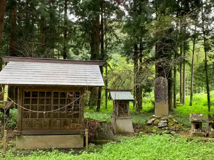 戸隠神社の末社・摂社