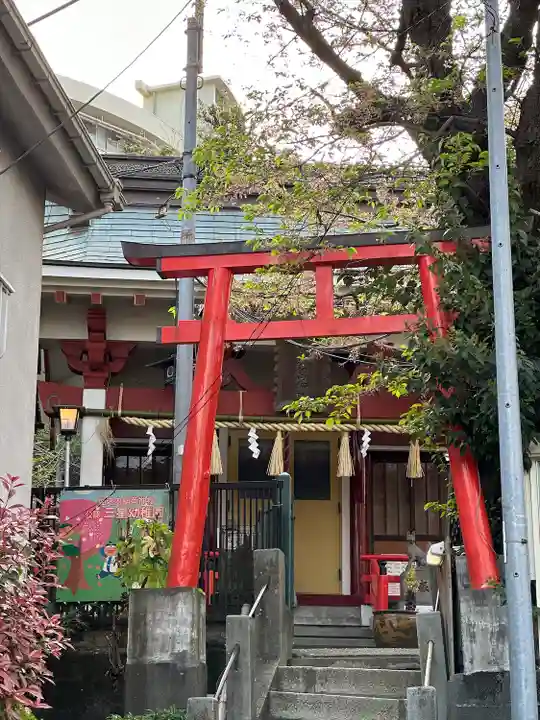 堀之内稲荷神社の鳥居