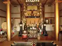 新成寺の本殿・本堂