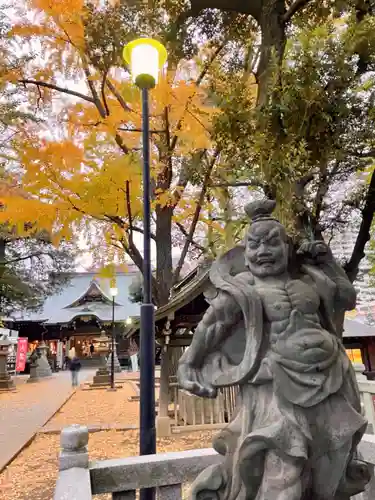 鬼子母神堂　(法明寺）の像