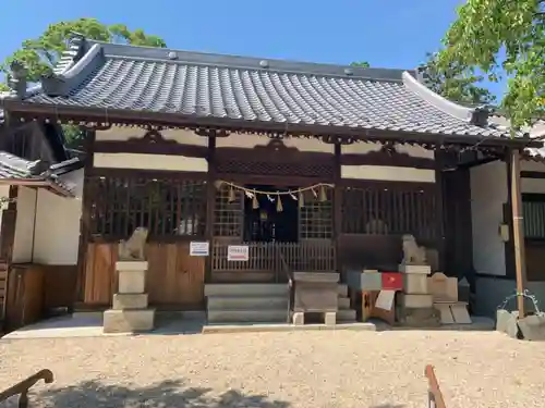 神館神社の本殿