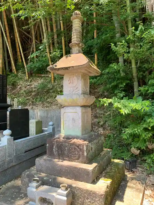 高徳寺の塔