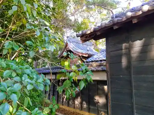 山神社の本殿