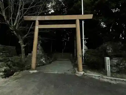 美濃夜神社の鳥居