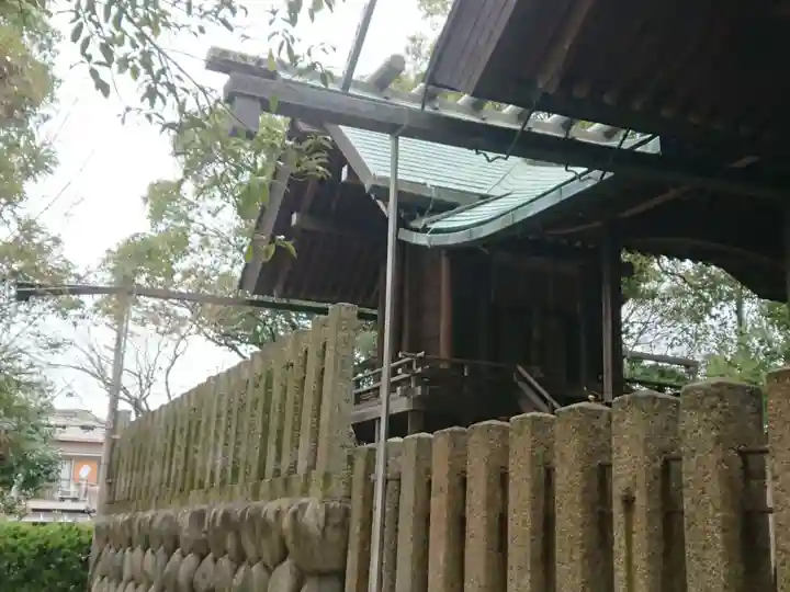 川曲神社(子生和町)の本殿・本堂