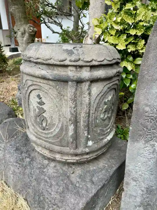 龍光寺の{uncategorized: "未分類", other: "その他", undefined: "問題あり", building: "その他建物", grave: "お墓", sacred_gate: "鳥居", guardian: "狛犬", statue: "像", buddha: "仏像", history: "歴史", nature: "自然", garden: "庭園", animal: "動物", pagoda: "塔", temizu: "手水舎", mountain_gate: "山門・神門", sanctuary: "本殿・本堂", subordinate: "末社・摂社", art: "芸術", scenery: "景色", jizo: "地蔵", ema: "絵馬", goshuin: "御朱印", omikuji: "おみくじ", items: "授与品その他", amulet: "お守り", goshuincho: "御朱印帳", eats: "食事", festival: "お祭り", votive_dance: "神楽", shichigosan: "七五三参", wedding: "結婚式", experience: "体験その他", initially: "初詣", around: "周辺", anti_infection: "感染症対策"}