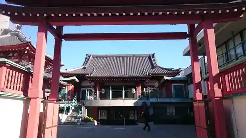 法乗院（深川閻魔堂）の山門