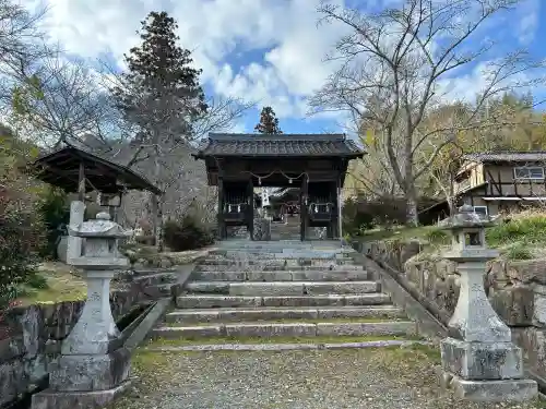 皷神社の{uncategorized: "未分類", other: "その他", undefined: "問題あり", building: "その他建物", grave: "お墓", sacred_gate: "鳥居", guardian: "狛犬", statue: "像", buddha: "仏像", history: "歴史", nature: "自然", garden: "庭園", animal: "動物", pagoda: "塔", temizu: "手水舎", mountain_gate: "山門・神門", sanctuary: "本殿・本堂", subordinate: "末社・摂社", art: "芸術", scenery: "景色", jizo: "地蔵", ema: "絵馬", goshuin: "御朱印", omikuji: "おみくじ", items: "授与品その他", amulet: "お守り", goshuincho: "御朱印帳", eats: "食事", festival: "お祭り", votive_dance: "神楽", shichigosan: "七五三参", wedding: "結婚式", experience: "体験その他", initially: "初詣", around: "周辺", anti_infection: "感染症対策"}