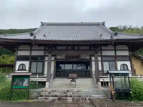 薬王院円如寺の本殿・本堂