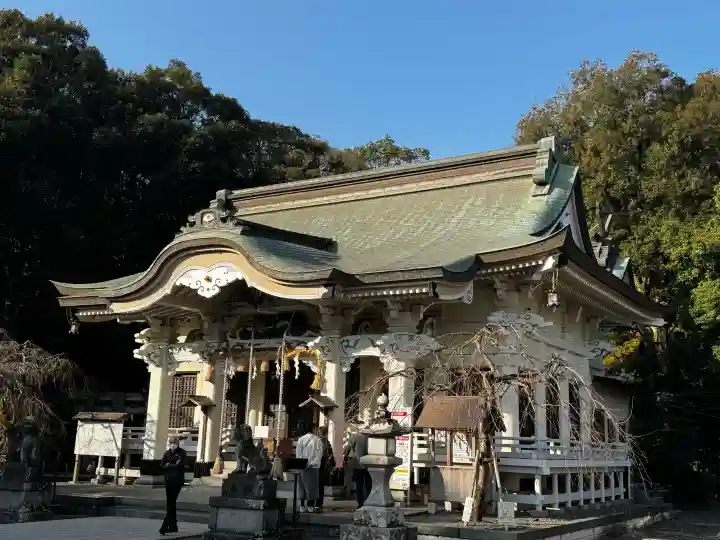 武雄神社の{uncategorized: "未分類", other: "その他", undefined: "問題あり", building: "その他建物", grave: "お墓", sacred_gate: "鳥居", guardian: "狛犬", statue: "像", buddha: "仏像", history: "歴史", nature: "自然", garden: "庭園", animal: "動物", pagoda: "塔", temizu: "手水舎", mountain_gate: "山門・神門", sanctuary: "本殿・本堂", subordinate: "末社・摂社", art: "芸術", scenery: "景色", jizo: "地蔵", ema: "絵馬", goshuin: "御朱印", omikuji: "おみくじ", items: "授与品その他", amulet: "お守り", goshuincho: "御朱印帳", eats: "食事", festival: "お祭り", votive_dance: "神楽", shichigosan: "七五三参", wedding: "結婚式", experience: "体験その他", initially: "初詣", around: "周辺", anti_infection: "感染症対策"}