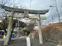 河内神社の{uncategorized: "未分類", other: "その他", undefined: "問題あり", building: "その他建物", grave: "お墓", sacred_gate: "鳥居", guardian: "狛犬", statue: "像", buddha: "仏像", history: "歴史", nature: "自然", garden: "庭園", animal: "動物", pagoda: "塔", temizu: "手水舎", mountain_gate: "山門・神門", sanctuary: "本殿・本堂", subordinate: "末社・摂社", art: "芸術", scenery: "景色", jizo: "地蔵", ema: "絵馬", goshuin: "御朱印", omikuji: "おみくじ", items: "授与品その他", amulet: "お守り", goshuincho: "御朱印帳", eats: "食事", festival: "お祭り", votive_dance: "神楽", shichigosan: "七五三参", wedding: "結婚式", experience: "体験その他", initially: "初詣", around: "周辺", anti_infection: "感染症対策"}