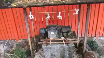 河合神社(鴨川合坐小社宅神社)の手水舎