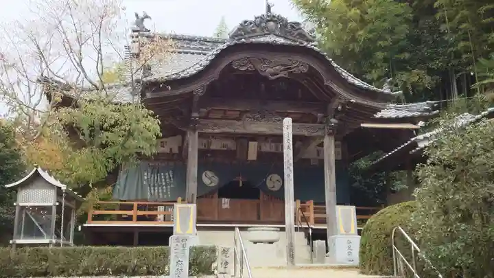 栄福寺の本殿・本堂