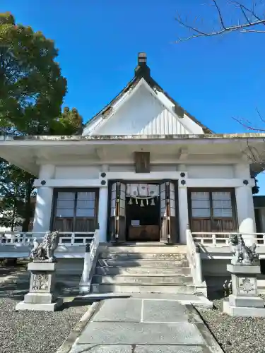 崋山神社の{uncategorized: "未分類", other: "その他", undefined: "問題あり", building: "その他建物", grave: "お墓", sacred_gate: "鳥居", guardian: "狛犬", statue: "像", buddha: "仏像", history: "歴史", nature: "自然", garden: "庭園", animal: "動物", pagoda: "塔", temizu: "手水舎", mountain_gate: "山門・神門", sanctuary: "本殿・本堂", subordinate: "末社・摂社", art: "芸術", scenery: "景色", jizo: "地蔵", ema: "絵馬", goshuin: "御朱印", omikuji: "おみくじ", items: "授与品その他", amulet: "お守り", goshuincho: "御朱印帳", eats: "食事", festival: "お祭り", votive_dance: "神楽", shichigosan: "七五三参", wedding: "結婚式", experience: "体験その他", initially: "初詣", around: "周辺", anti_infection: "感染症対策"}