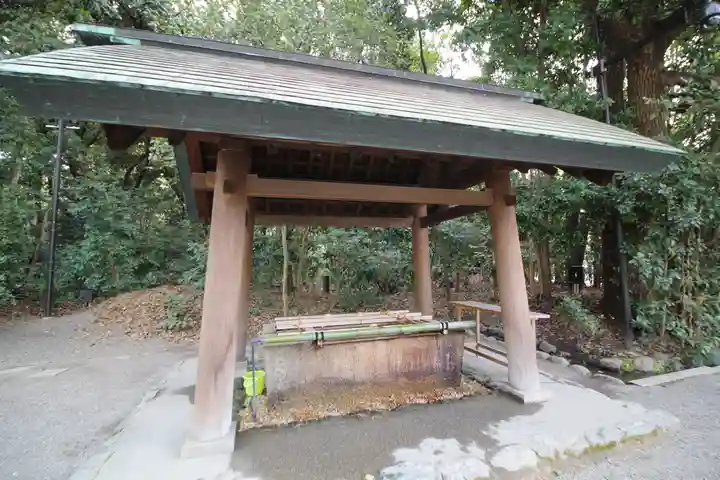上知我麻神社(熱田神宮摂社)の手水舎