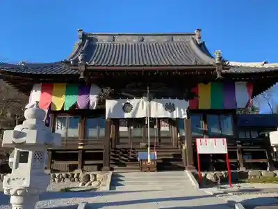埼玉厄除け開運大師・龍泉寺（切り絵御朱印発祥の寺）の本殿・本堂