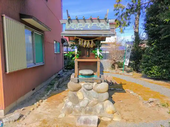 神明社(南山町)の本殿・本堂