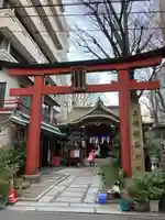 三崎稲荷神社の鳥居
