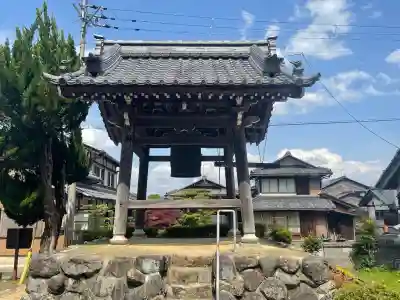 盛願寺の{uncategorized: "未分類", other: "その他", undefined: "問題あり", building: "その他建物", grave: "お墓", sacred_gate: "鳥居", guardian: "狛犬", statue: "像", buddha: "仏像", history: "歴史", nature: "自然", garden: "庭園", animal: "動物", pagoda: "塔", temizu: "手水舎", mountain_gate: "山門・神門", sanctuary: "本殿・本堂", subordinate: "末社・摂社", art: "芸術", scenery: "景色", jizo: "地蔵", ema: "絵馬", goshuin: "御朱印", omikuji: "おみくじ", items: "授与品その他", amulet: "お守り", goshuincho: "御朱印帳", eats: "食事", festival: "お祭り", votive_dance: "神楽", shichigosan: "七五三参", wedding: "結婚式", experience: "体験その他", initially: "初詣", around: "周辺", anti_infection: "感染症対策"}