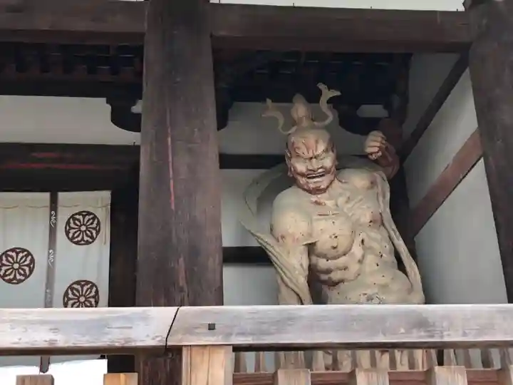 法隆寺の像