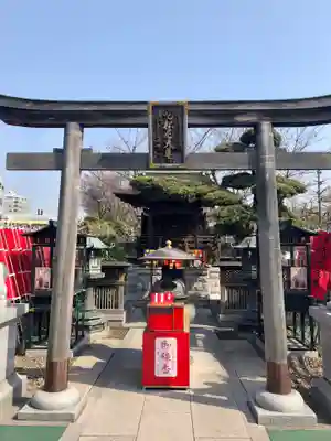 成田山深川不動堂(新勝寺東京別院)の鳥居