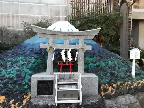 京濱伏見稲荷神社の末社・摂社
