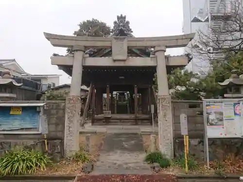 八幡神社の鳥居