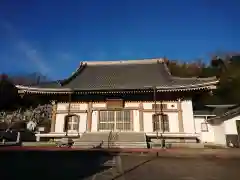 極楽寺の本殿