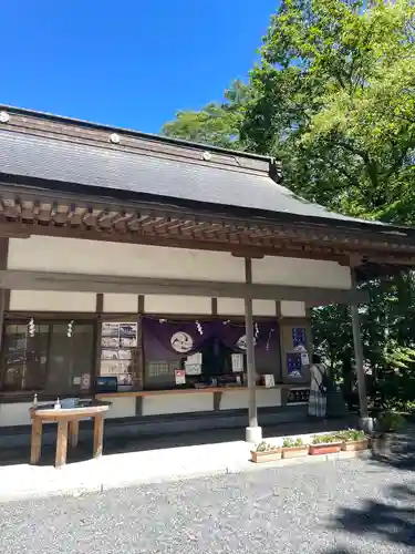 山中諏訪神社(山梨県)