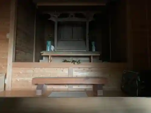 諏訪神社の本殿・本堂