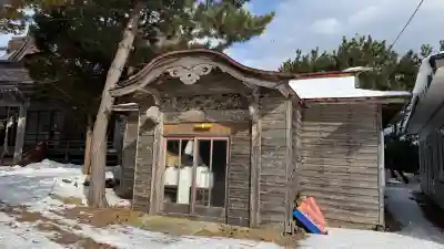 厳島神社の{uncategorized: "未分類", other: "その他", undefined: "問題あり", building: "その他建物", grave: "お墓", sacred_gate: "鳥居", guardian: "狛犬", statue: "像", buddha: "仏像", history: "歴史", nature: "自然", garden: "庭園", animal: "動物", pagoda: "塔", temizu: "手水舎", mountain_gate: "山門・神門", sanctuary: "本殿・本堂", subordinate: "末社・摂社", art: "芸術", scenery: "景色", jizo: "地蔵", ema: "絵馬", goshuin: "御朱印", omikuji: "おみくじ", items: "授与品その他", amulet: "お守り", goshuincho: "御朱印帳", eats: "食事", festival: "お祭り", votive_dance: "神楽", shichigosan: "七五三参", wedding: "結婚式", experience: "体験その他", initially: "初詣", around: "周辺", anti_infection: "感染症対策"}