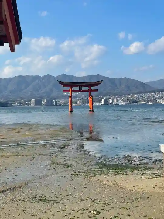 厳島神社(広島県)