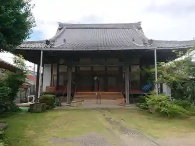 常楽寺の本殿・本堂
