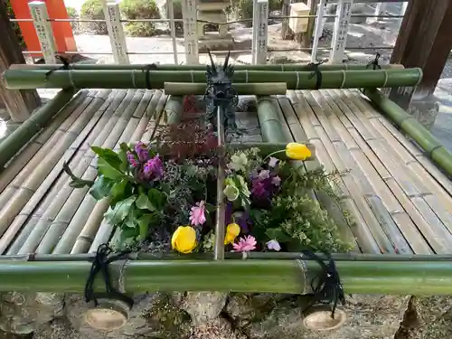 建部大社の手水舎