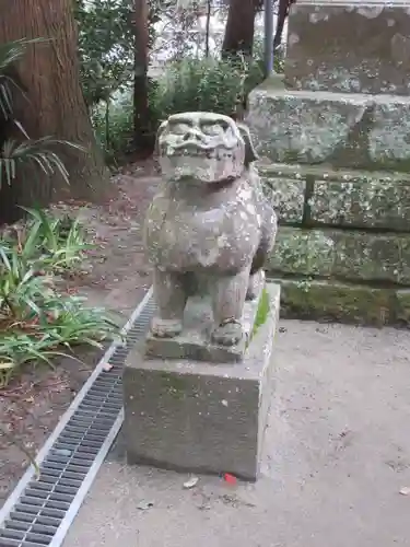 高瀧神社の狛犬