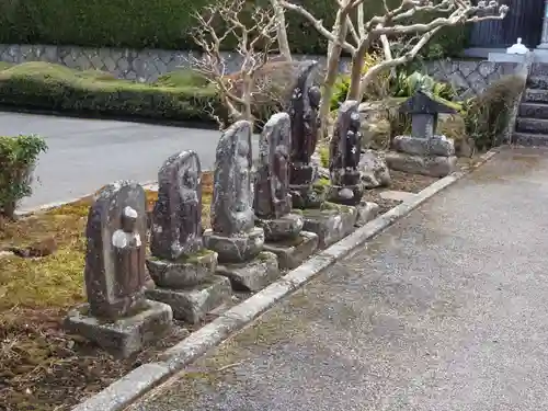 大室山龍渓院の地蔵