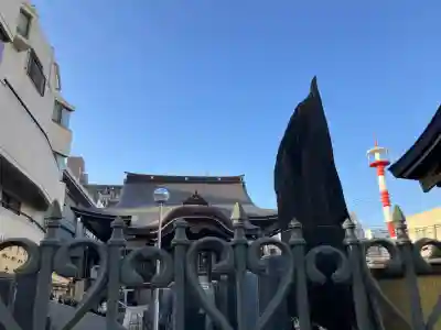 妙遠寺の{uncategorized: "未分類", other: "その他", undefined: "問題あり", building: "その他建物", grave: "お墓", sacred_gate: "鳥居", guardian: "狛犬", statue: "像", buddha: "仏像", history: "歴史", nature: "自然", garden: "庭園", animal: "動物", pagoda: "塔", temizu: "手水舎", mountain_gate: "山門・神門", sanctuary: "本殿・本堂", subordinate: "末社・摂社", art: "芸術", scenery: "景色", jizo: "地蔵", ema: "絵馬", goshuin: "御朱印", omikuji: "おみくじ", items: "授与品その他", amulet: "お守り", goshuincho: "御朱印帳", eats: "食事", festival: "お祭り", votive_dance: "神楽", shichigosan: "七五三参", wedding: "結婚式", experience: "体験その他", initially: "初詣", around: "周辺", anti_infection: "感染症対策"}