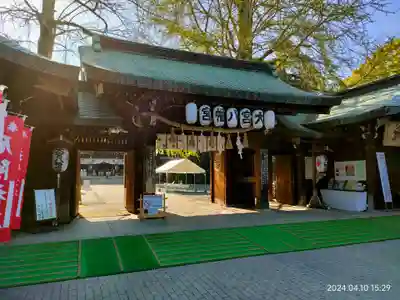 大宮八幡宮の山門・神門