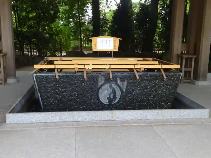 寒川神社の手水舎