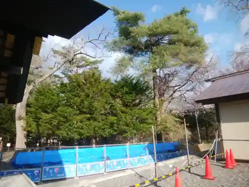 千歳神社の庭園