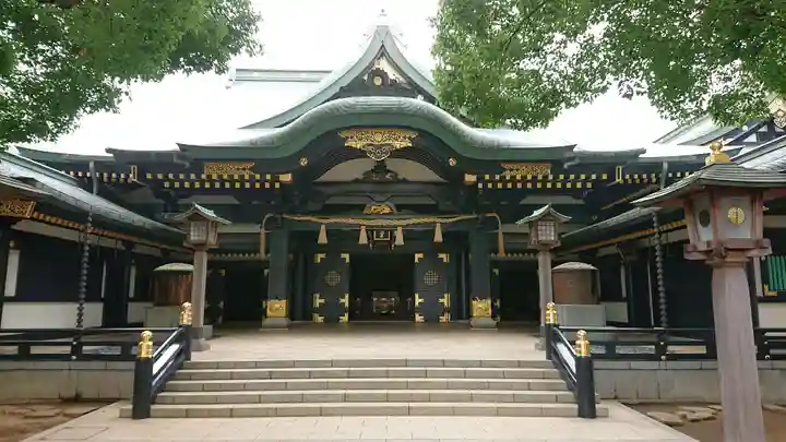 穴八幡宮の本殿・本堂