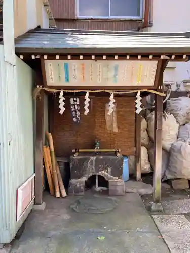 寄木神社の手水舎