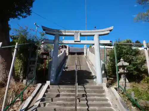 藤ノ木白山神社の鳥居