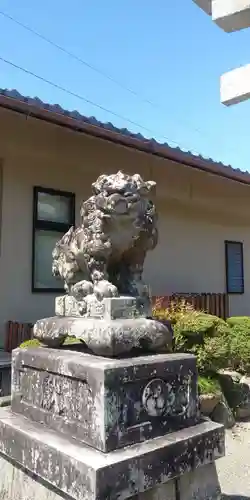 下新川神社の狛犬