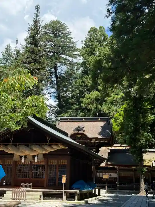 諏訪大社下社春宮(長野県)