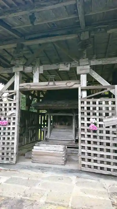 華足寺の本殿・本堂