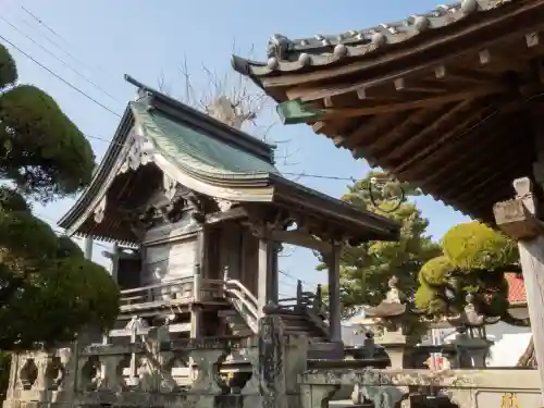 大魚神社の{uncategorized: "未分類", other: "その他", undefined: "問題あり", building: "その他建物", grave: "お墓", sacred_gate: "鳥居", guardian: "狛犬", statue: "像", buddha: "仏像", history: "歴史", nature: "自然", garden: "庭園", animal: "動物", pagoda: "塔", temizu: "手水舎", mountain_gate: "山門・神門", sanctuary: "本殿・本堂", subordinate: "末社・摂社", art: "芸術", scenery: "景色", jizo: "地蔵", ema: "絵馬", goshuin: "御朱印", omikuji: "おみくじ", items: "授与品その他", amulet: "お守り", goshuincho: "御朱印帳", eats: "食事", festival: "お祭り", votive_dance: "神楽", shichigosan: "七五三参", wedding: "結婚式", experience: "体験その他", initially: "初詣", around: "周辺", anti_infection: "感染症対策"}