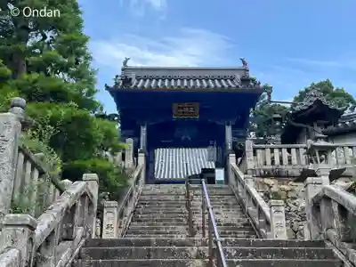 柳谷観音 楊谷寺の山門・神門