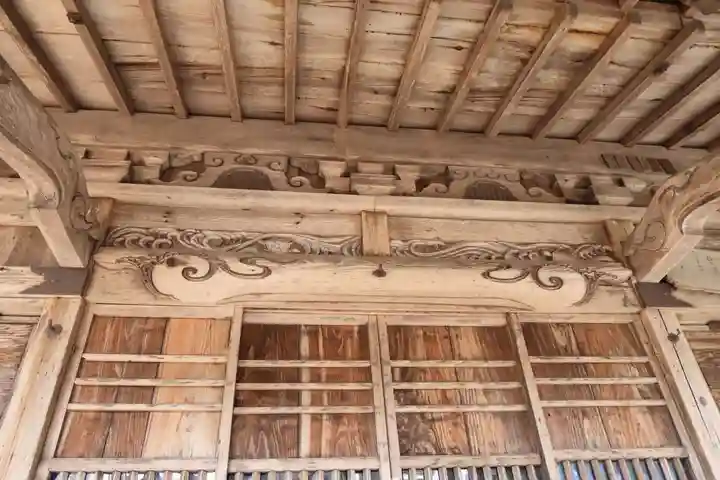 三渡神社の本殿・本堂